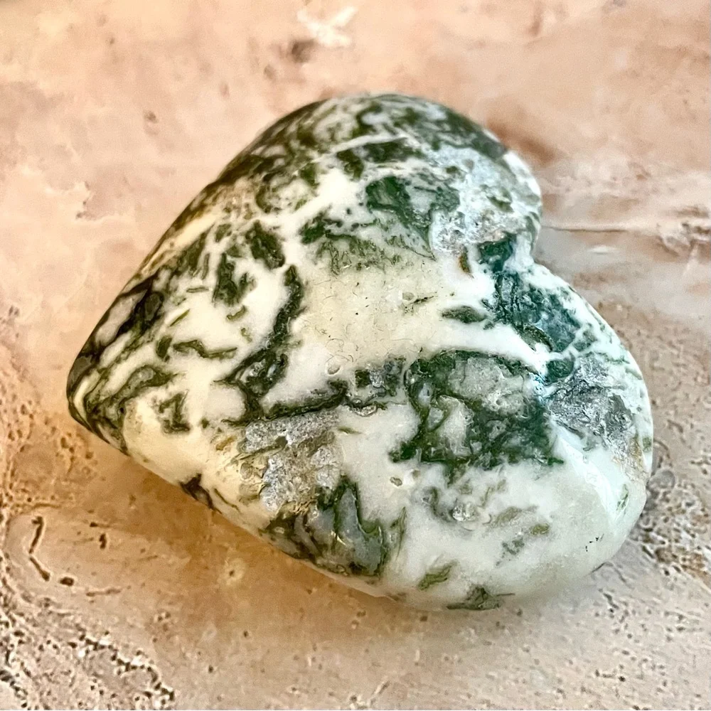 Green & White Moss Agate Heart Crystal Gemstone